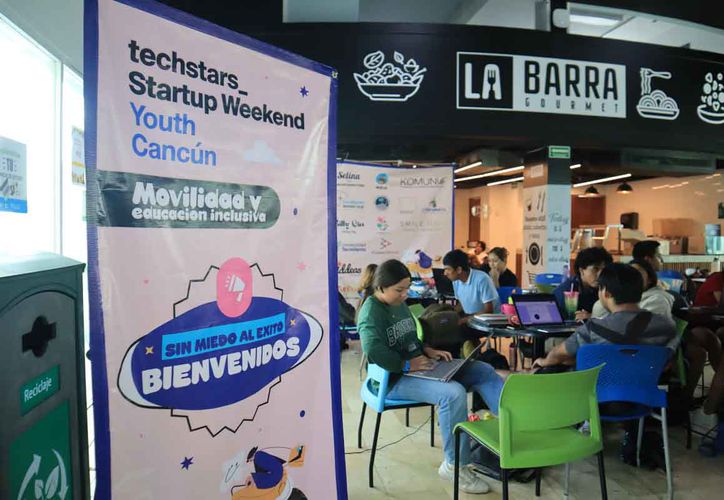 Estudiantes presentan 21 proyectos emprendedores en Cancún